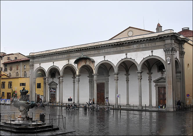 La façade de l'église Santissima Annunziata