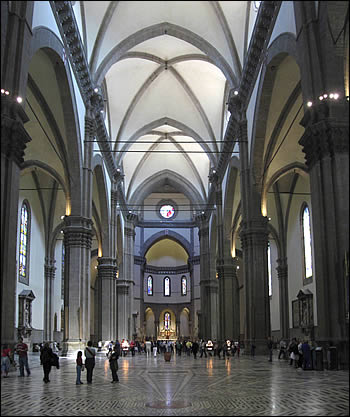 L'intérieur de la cathédrale