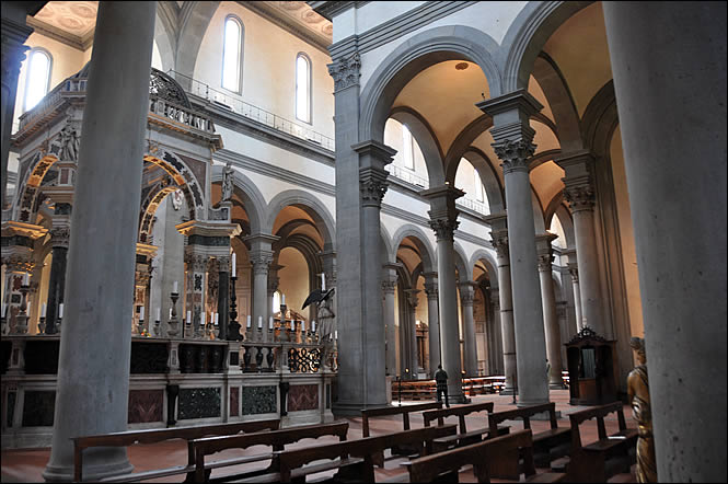 Vue intérieur de l'église Santo Spirito