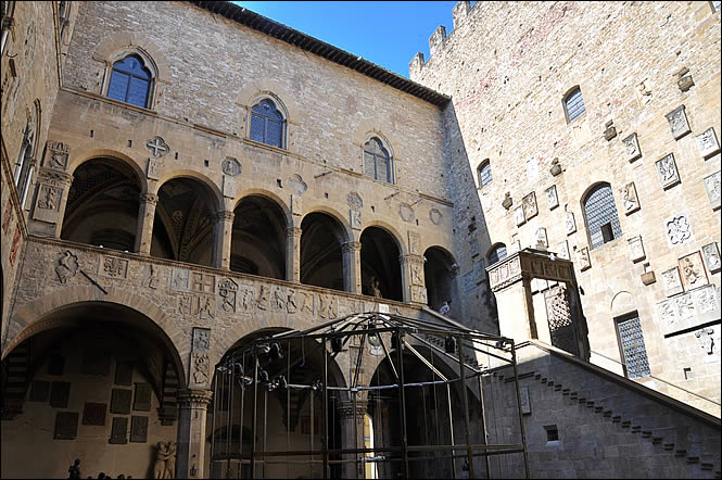 Cour du musée du Bargello