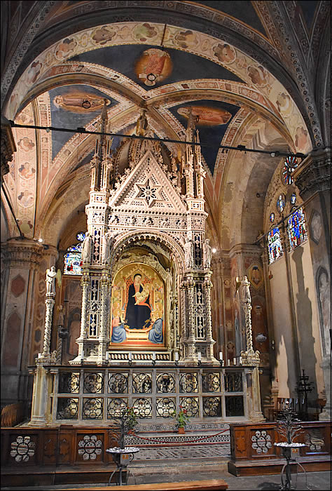 Vue de l'intérieur de l'église Orsanmichele