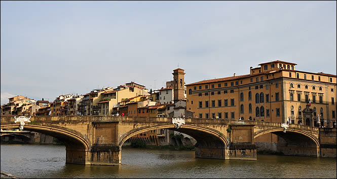 Le pont Santa Trinita